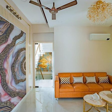 The Sage Villa - Luxury Homestay In Dehradun Bagian luar foto