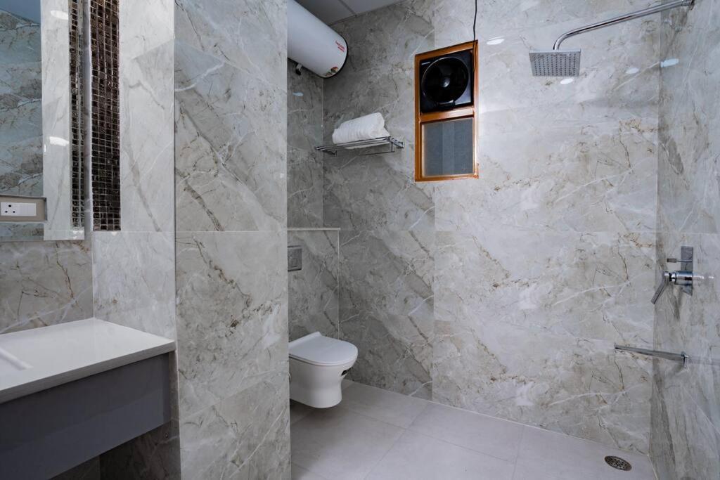 The Sage Villa - Luxury Homestay In Dehradun Bagian luar foto