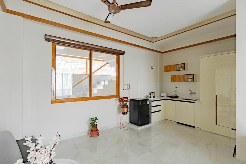 The Sage Villa - Luxury Homestay In Dehradun Bagian luar foto