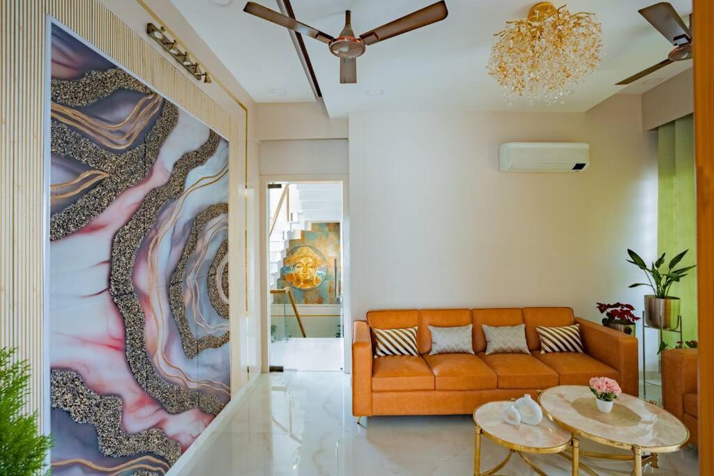 The Sage Villa - Luxury Homestay In Dehradun Bagian luar foto